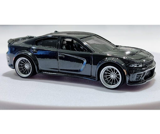 Charger Dominus