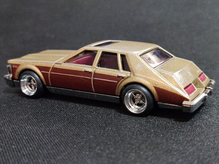 HOT WHEELS - MADE IN FRANCE - MATTEL - CADILLAC SEVILLE